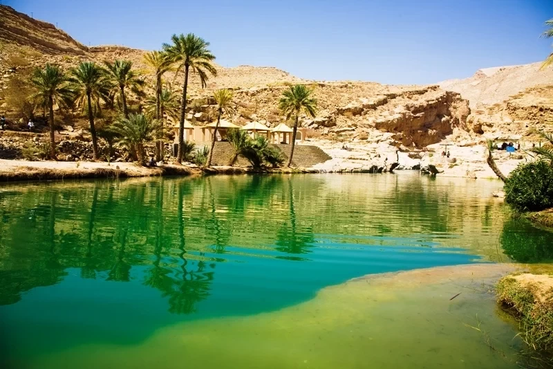 Oasi incantata di Wadi Bani Khalid, Oman – Natura e relax!